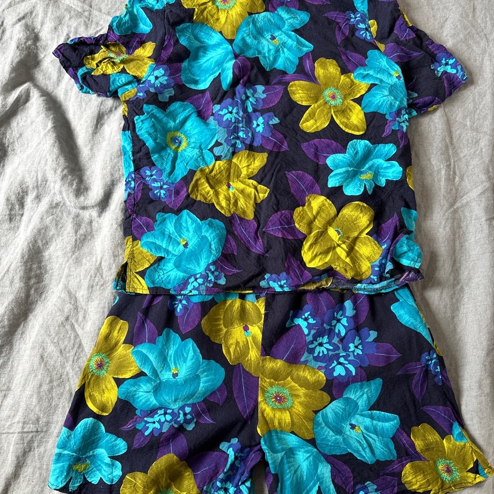 80s 90s Vintage Floral Print Shirt and Shorts Set